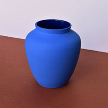 Load image into Gallery viewer, blue vase
